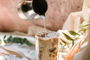 Hướng dẫn cách chụp hình trà sữa tự chụp hấp dẫn